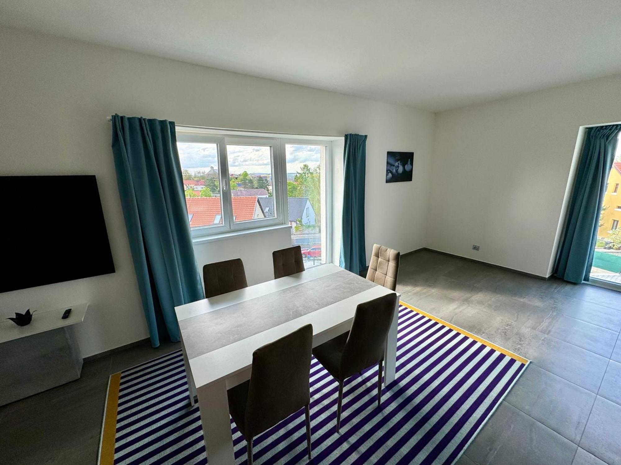 Byt Apartman 74M2 Vyhled Klid Priroda Prag Exterior foto